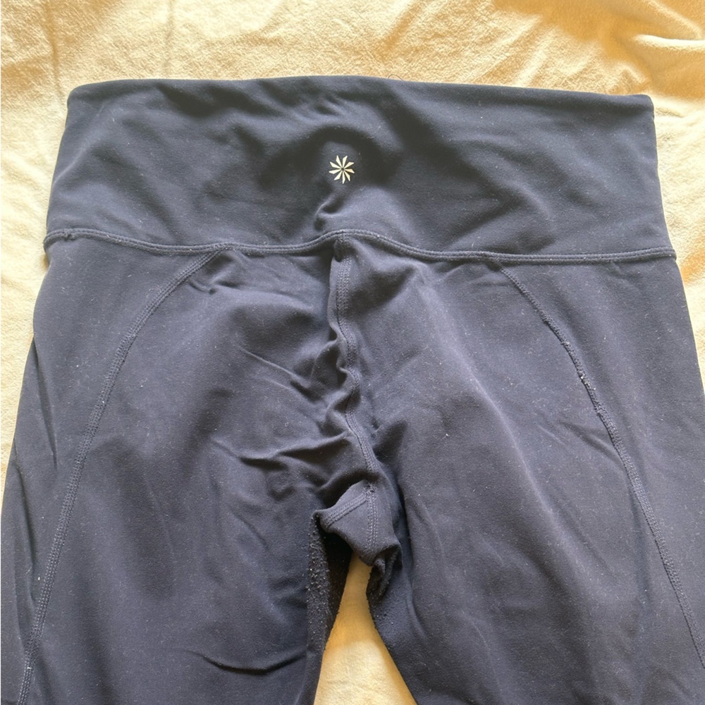 Athleta Navy Blue Yoga Leggings - Capri length - Medium